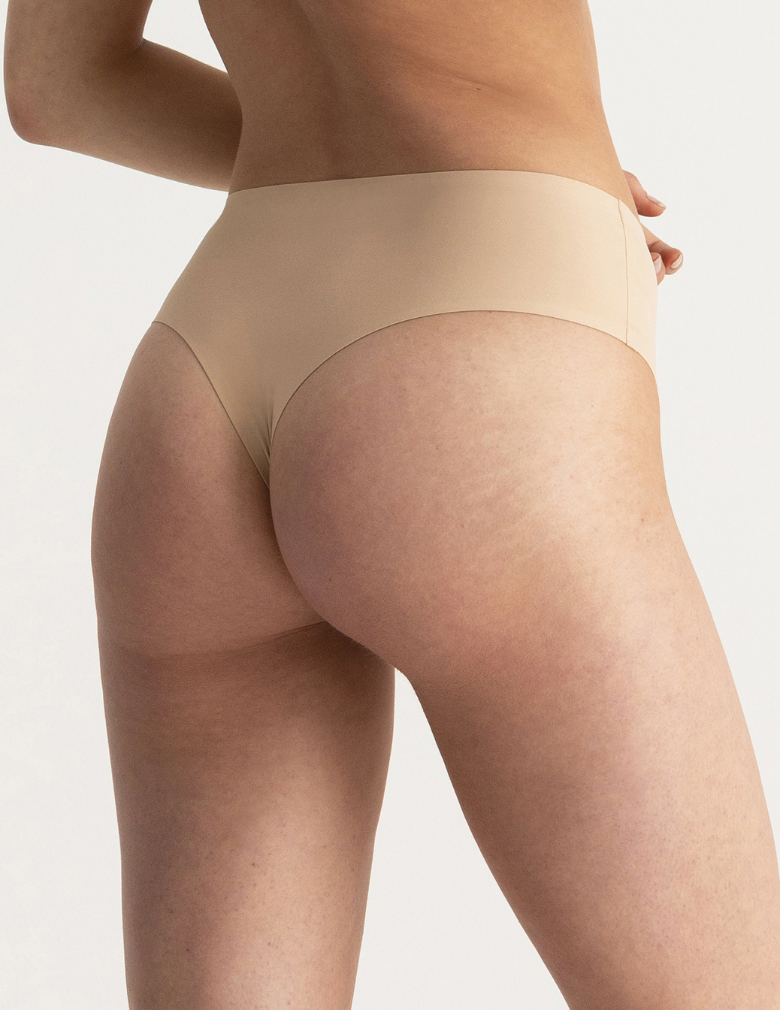 Evelyn & Bobbie High-Waisted Thong EB1703