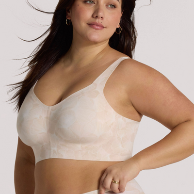 Evelyn & Bobbie Beyond Bra wirefree champagne ginko side view