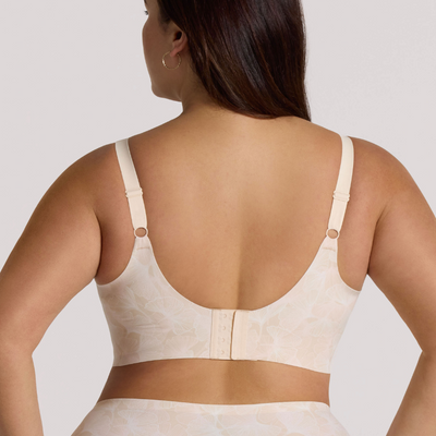 Evelyn & Bobbie Beyond Bra wirefree champagne ginko back view